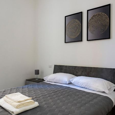 Casa Vacanze Nemesi Tyche Salerno Dış mekan fotoğraf